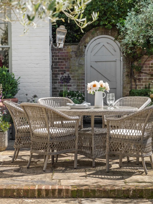 The Best Pieces From Dunelm’s Outdoor Collection
