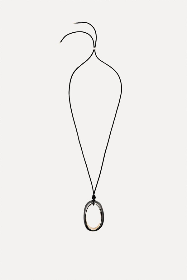 Necklace With Oval Pendant 