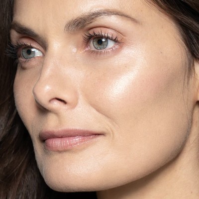 Make-Up Masterclass: How To Highlight Mature Skin