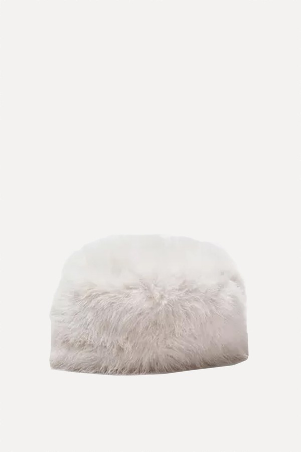 Round Faux Fur Beanie from Stradivarius 