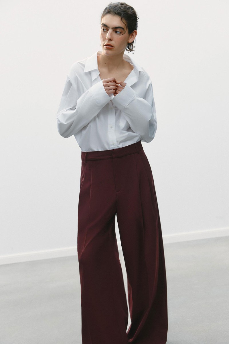 Trousers With Double Pleat