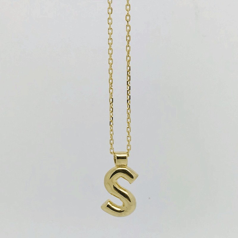 ‘S’ Initial Pendant