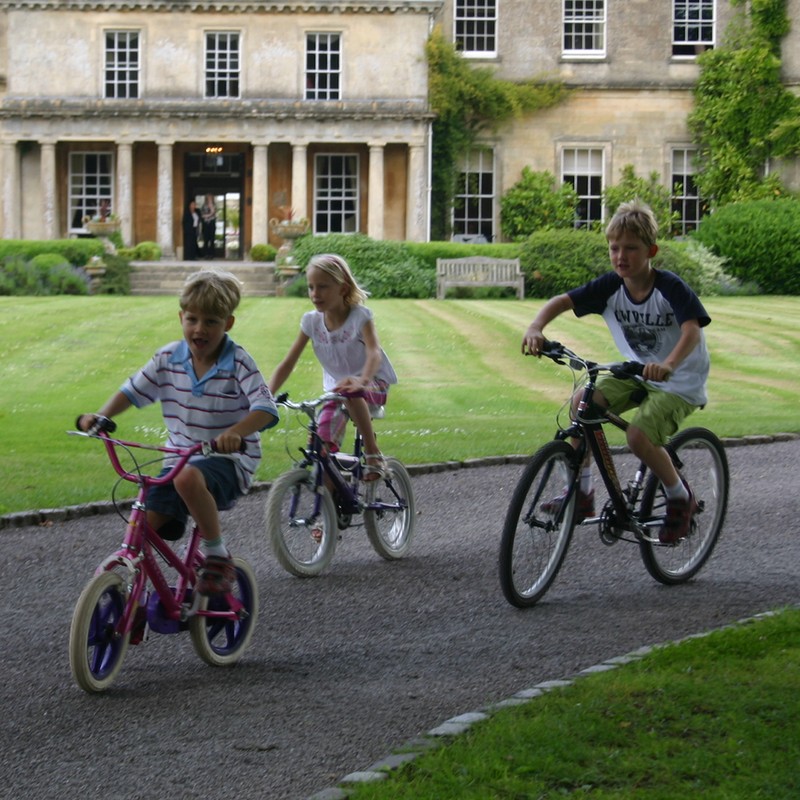 15 Top Family-Friendly Hotels In The UK 