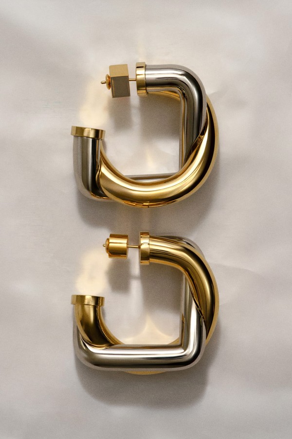 The Doppio Earrings from Jacquemus