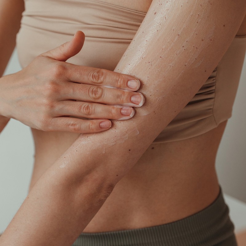 A Holistic Guide To Dealing With Problem Skin
