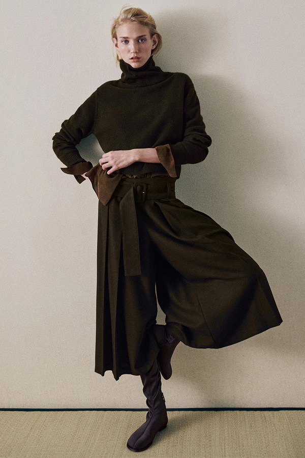 Cashmere Short Knit Sweater from  Massimo Dutti