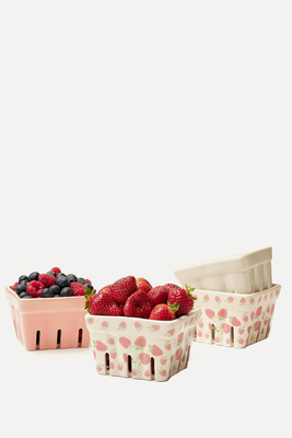 Farmhouse Ceramic Berry Basket from Bien Beau