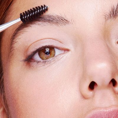An Expert’s Guide To Filling In Sparse, Thinning Brows