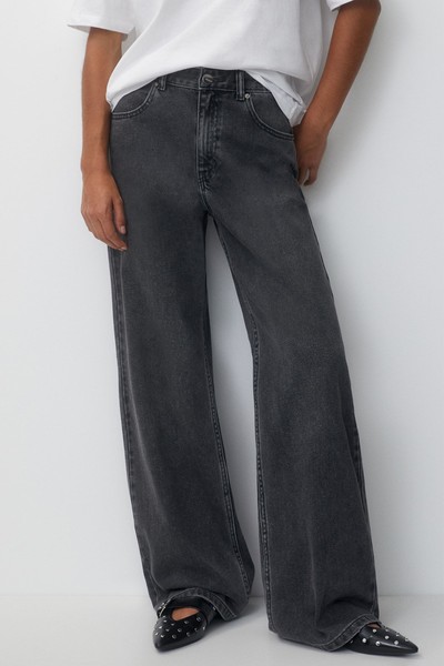 High-Waist Wide-Leg Jeans 