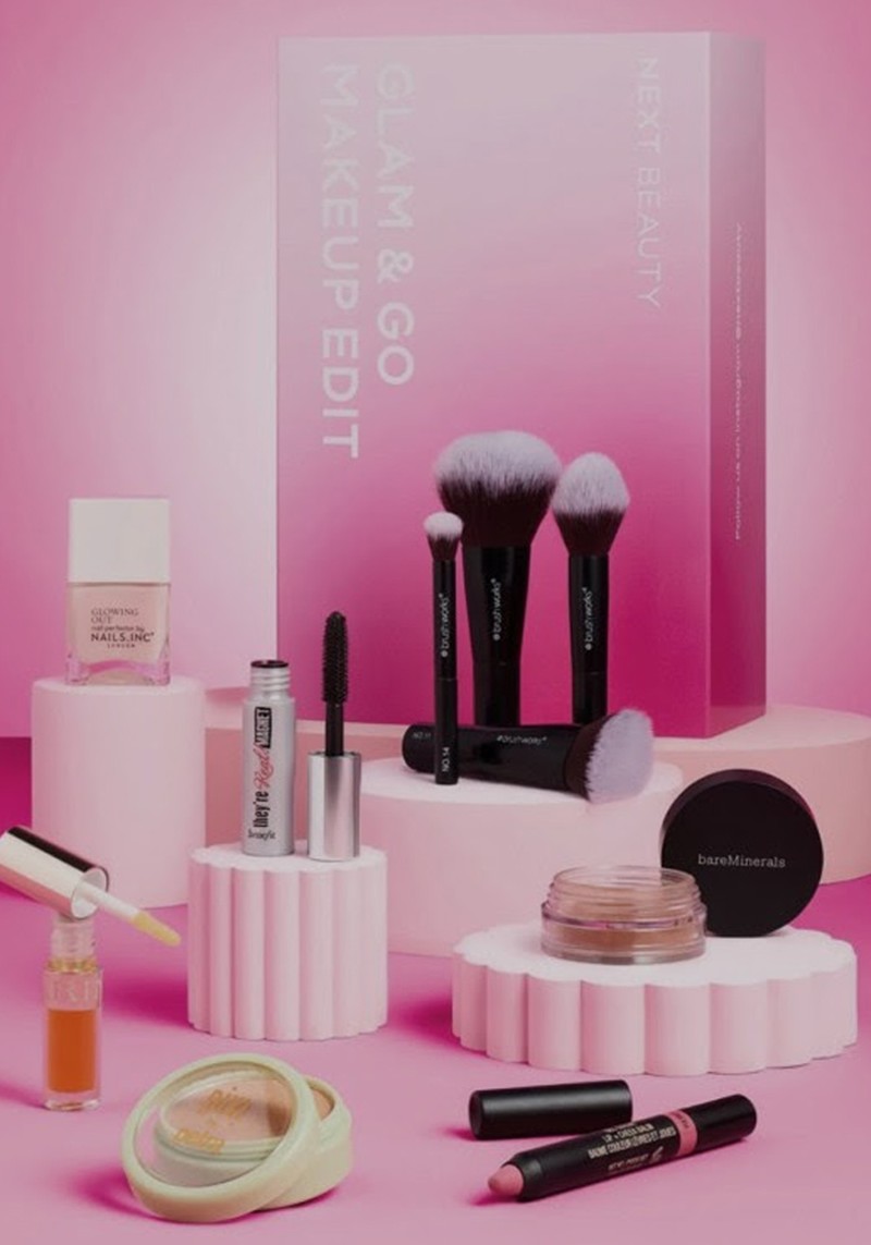 Glam & Go Make-Up Edit Beauty Box* 