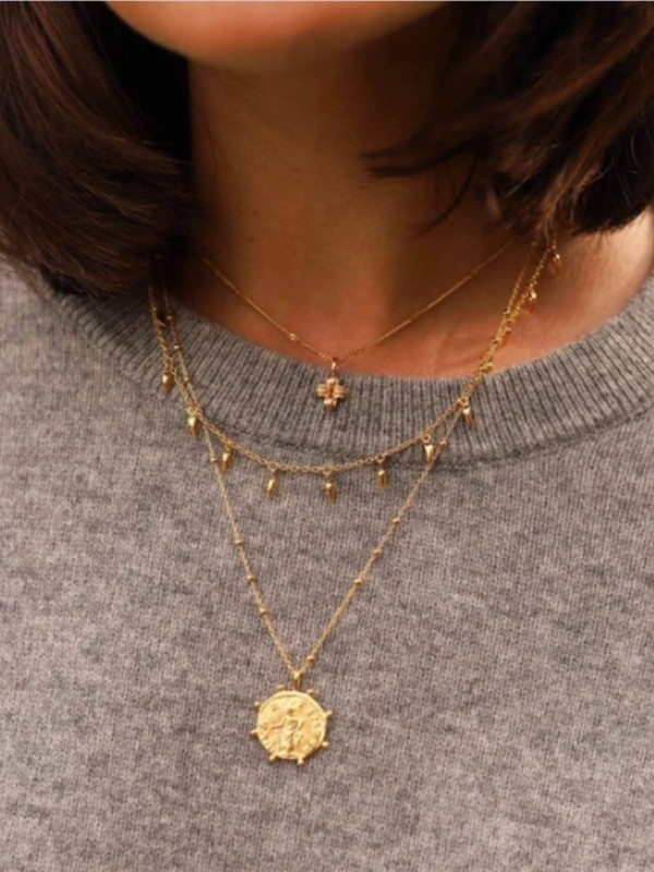 24 Medallion Jewellery Designs We Love