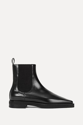 The Ankle Black Leather Chelsea Boots from Totême