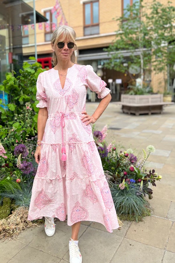 Tara - Big Pink Boothi from Lexy London