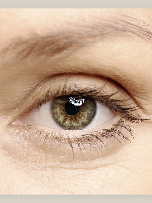Thinning Brows: Why They Happen & What You Can Do About It