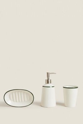 Bathroom Accessories With Green Rim from Zara