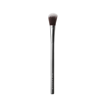 Highlighting & Setting Powder Brush 011 from Beauty Pie