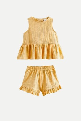 Textured Sleeveless Peplum Top and Shorts Set