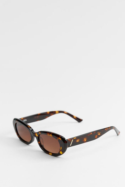 Oval Tortoiseshell Sunglasses