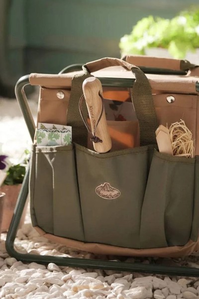 Clever Garden Tool Stool & Bag from Esschert's Garden