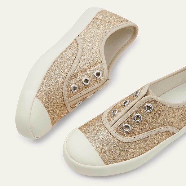 Canvas Pull-Ons