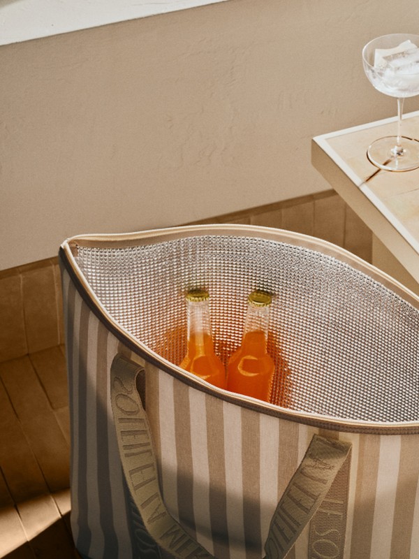 Water-Repellent Cool Bag