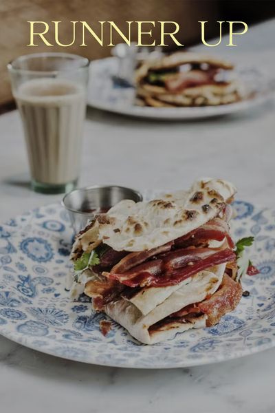 BACON NAAN ROLL