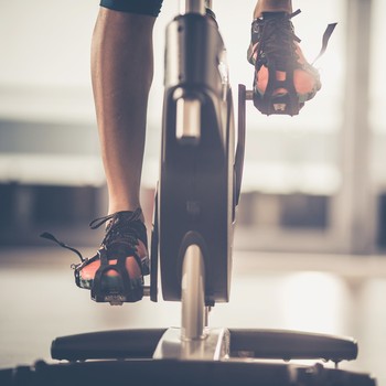 Peloton Bike UK: SL Reviews This New At-Home Fitness Craze