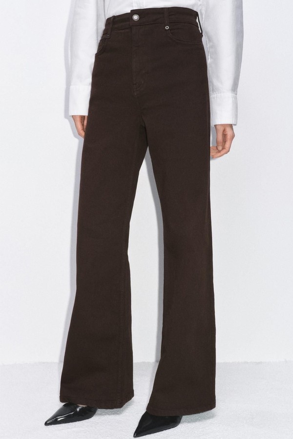 Wide-Leg High-Waist Jeans