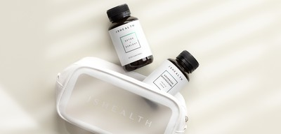 Image: https://media.sheerluxe.com/eP2VH4KXOZ_noo00-CYVBn0qitE=/400x0/smart/https%3A%2F%2Fsheerluxe.com%2Fsites%2Fsheerluxe%2Ffiles%2Fcompetition-images%2F2025%2F06%2Fhero-2.jpg?itok=Wfwokw-J 1
