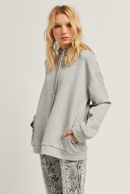 Basic Hooded Sweatshirt from Stradivarius