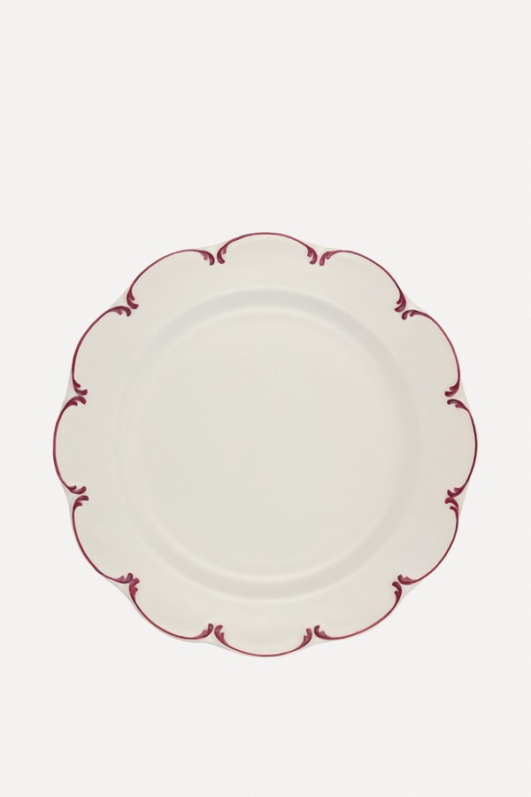 Set Of 4 Olivia Scalloped Dinner Plates  from Rebecca Udall