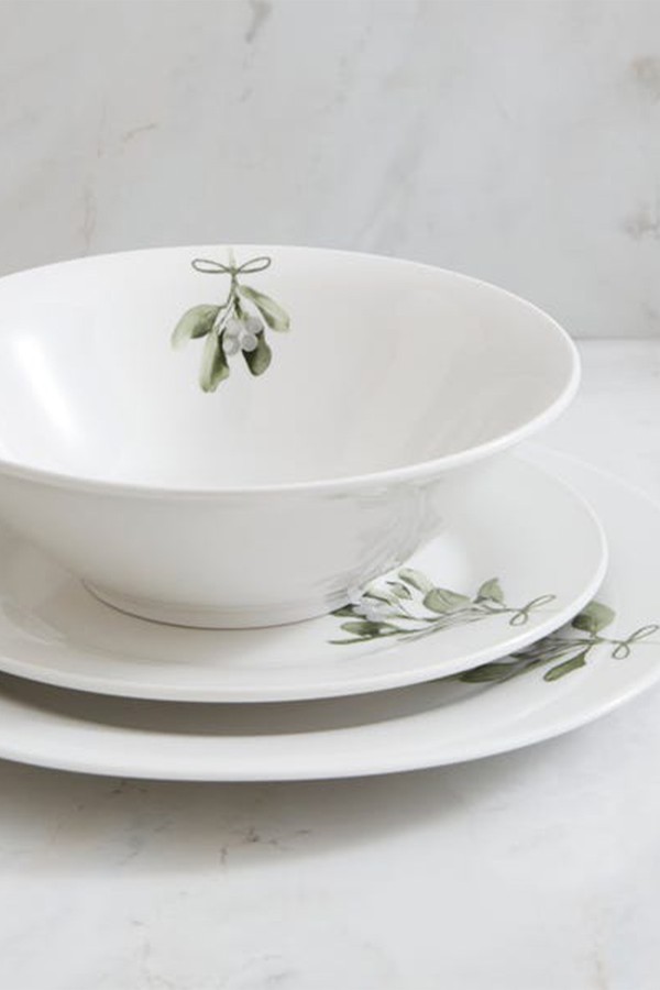 Mistletoe 12 Piece Dinner Set