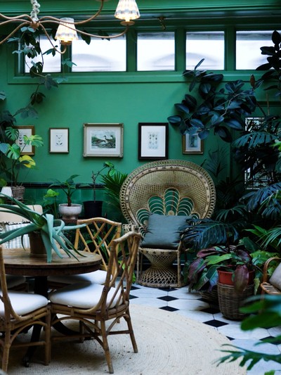 Inside Donna Ida’s Luxury Home: Art, Antiques & Elegant Interior Design