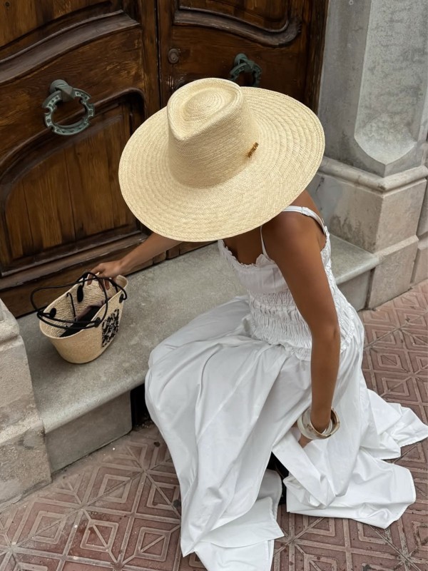 The Round Up: White Dresses