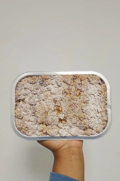 Cinnamon Apple Crumb Cake Box from Dee's Basement