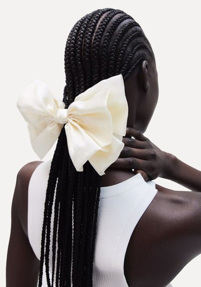 Bow-Decorated Hair Clip 