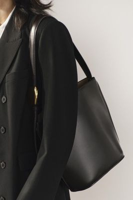 Minimalist Bucket Bag from Zara