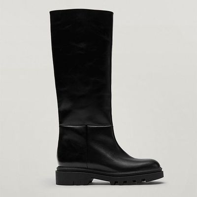 Black Leather Boots With Super Track Sole from Massimo Dutti