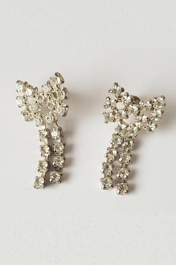 Vintage Bow Earrings from Anrola Treasure