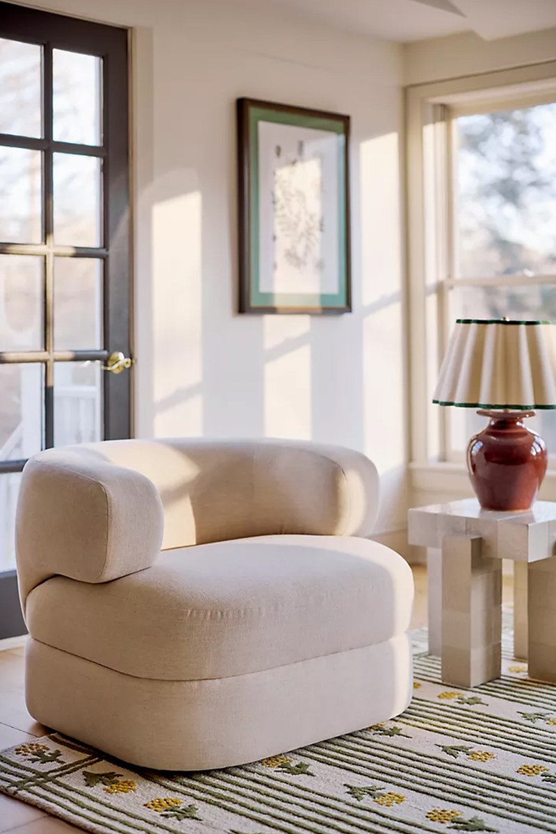 Emilia Swivel Chair