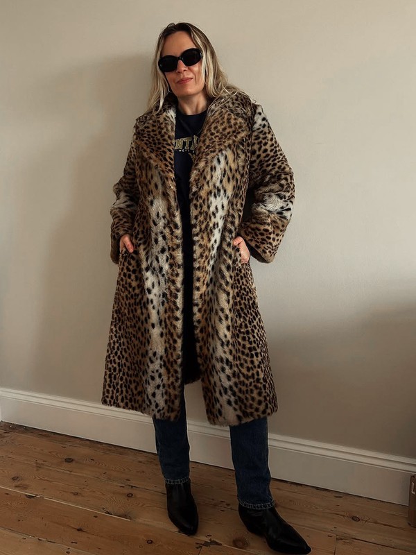 A Vintage Fashion Expert Shares Her Tips & Favourite Finds
