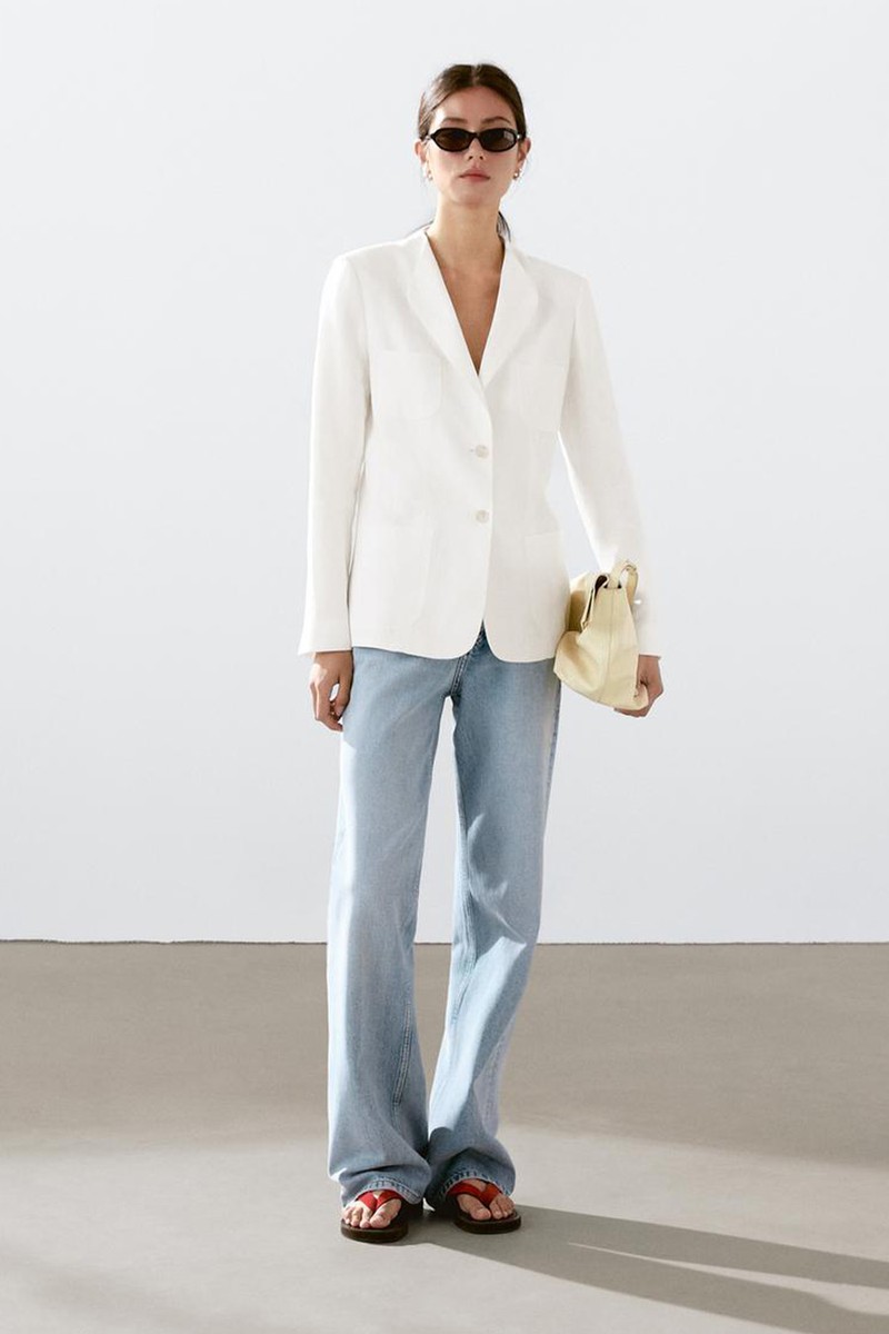 100% Linen Blazer With Lapel Detail