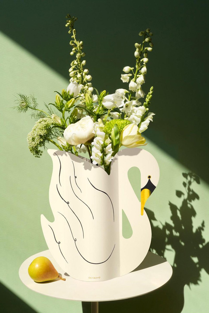 Swan Paper Vase from Octaevo