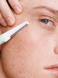 An Expert Guide To Dermaplaning