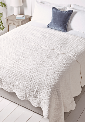 Embroidered Scalloped Bedspread
