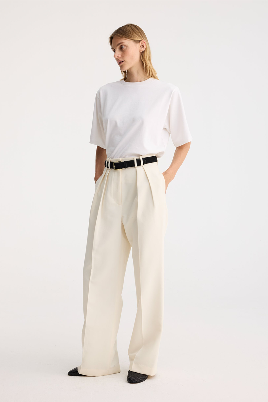 Wide Leg Double Pleated Trousers from Róhe