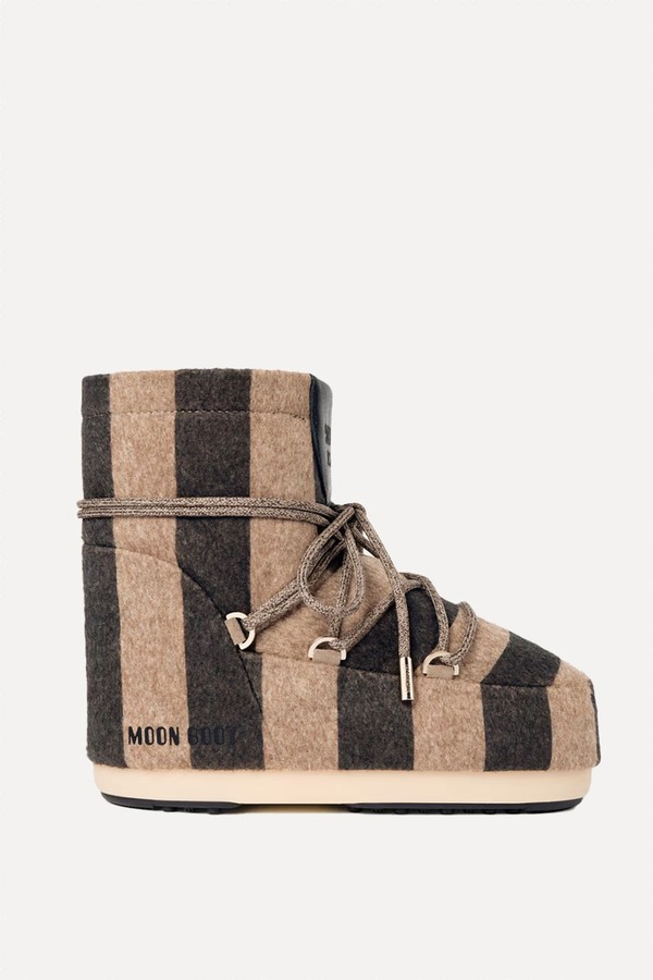 Striped Moon Boots from Jacquemus