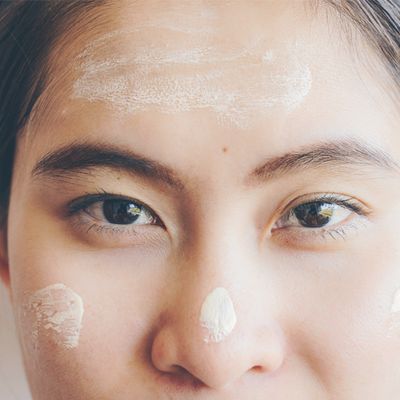 A Make-Up Artist Guide To Covering Spots