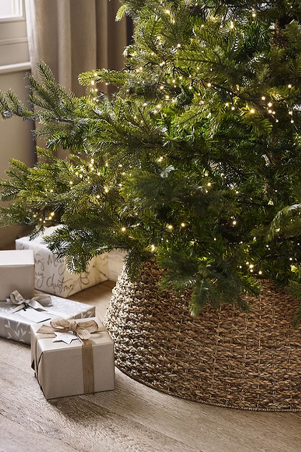 Seagrass Braided Christmas Tree Skirt from The White Company