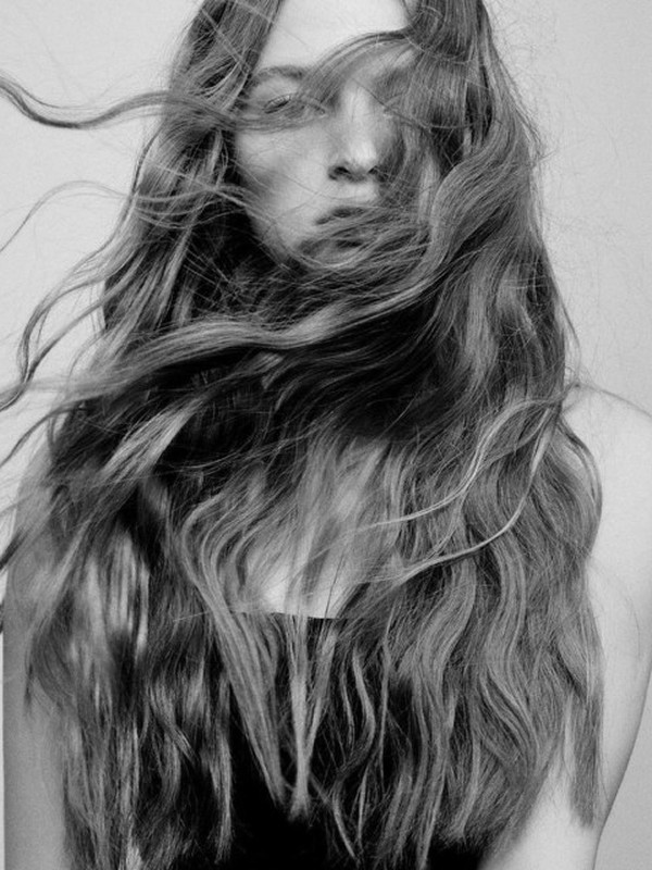 A Guide To Air-Drying Your Hair 